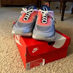 NWT Nike Air Max 2090